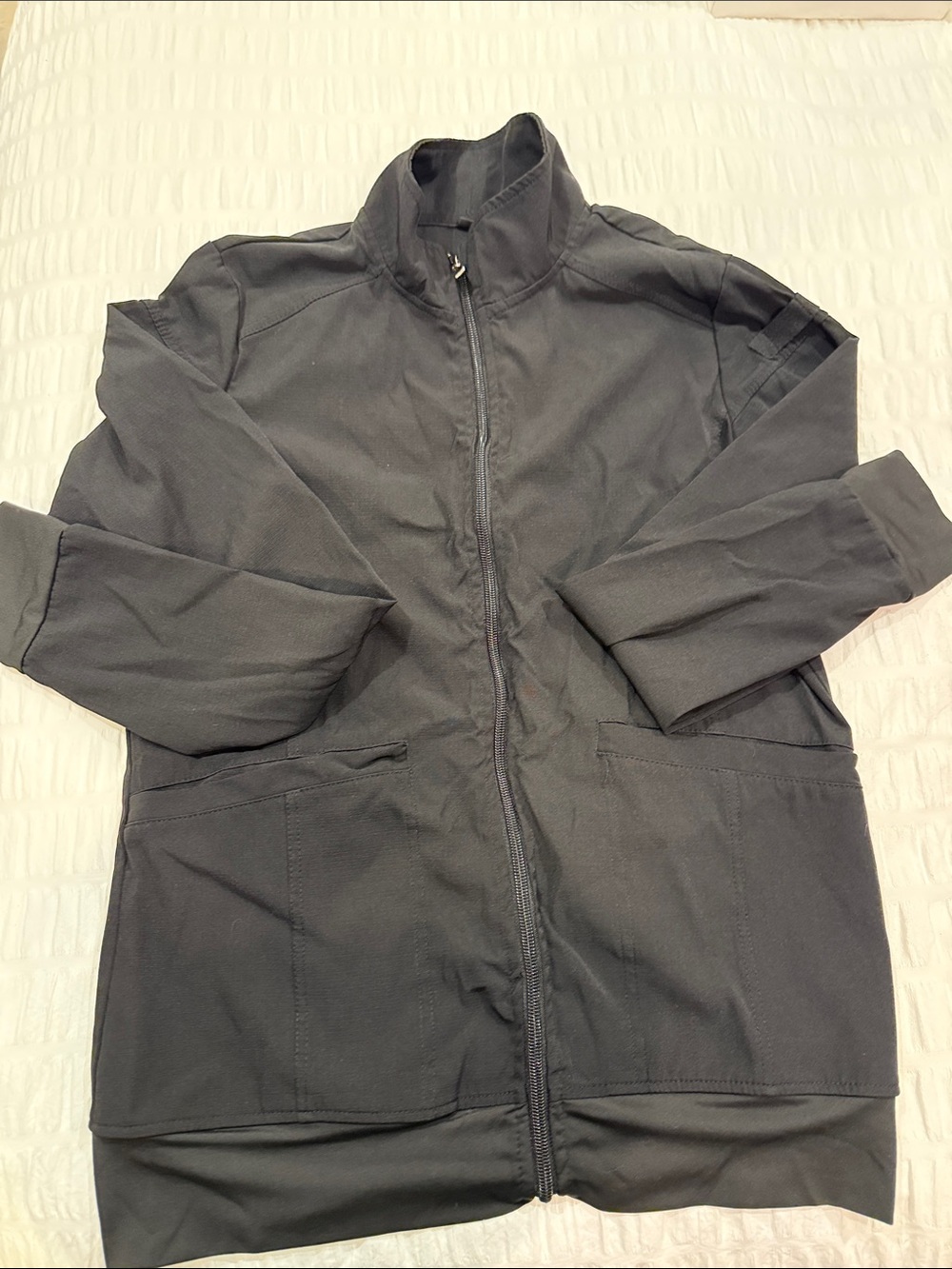Women Black Zip-Front scrub Jacket size XS